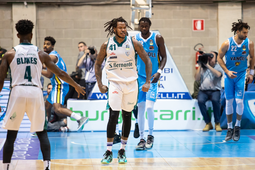 Pallacanestro Cantù Jefferson per la terza volta MVP