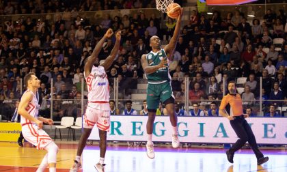 Pallacanestro Cantù seconda vittoria per coach Brienza ma la Reggiana presenta ricorso