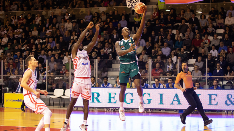 Pallacanestro Cantù seconda vittoria per coach Brienza ma la Reggiana presenta ricorso