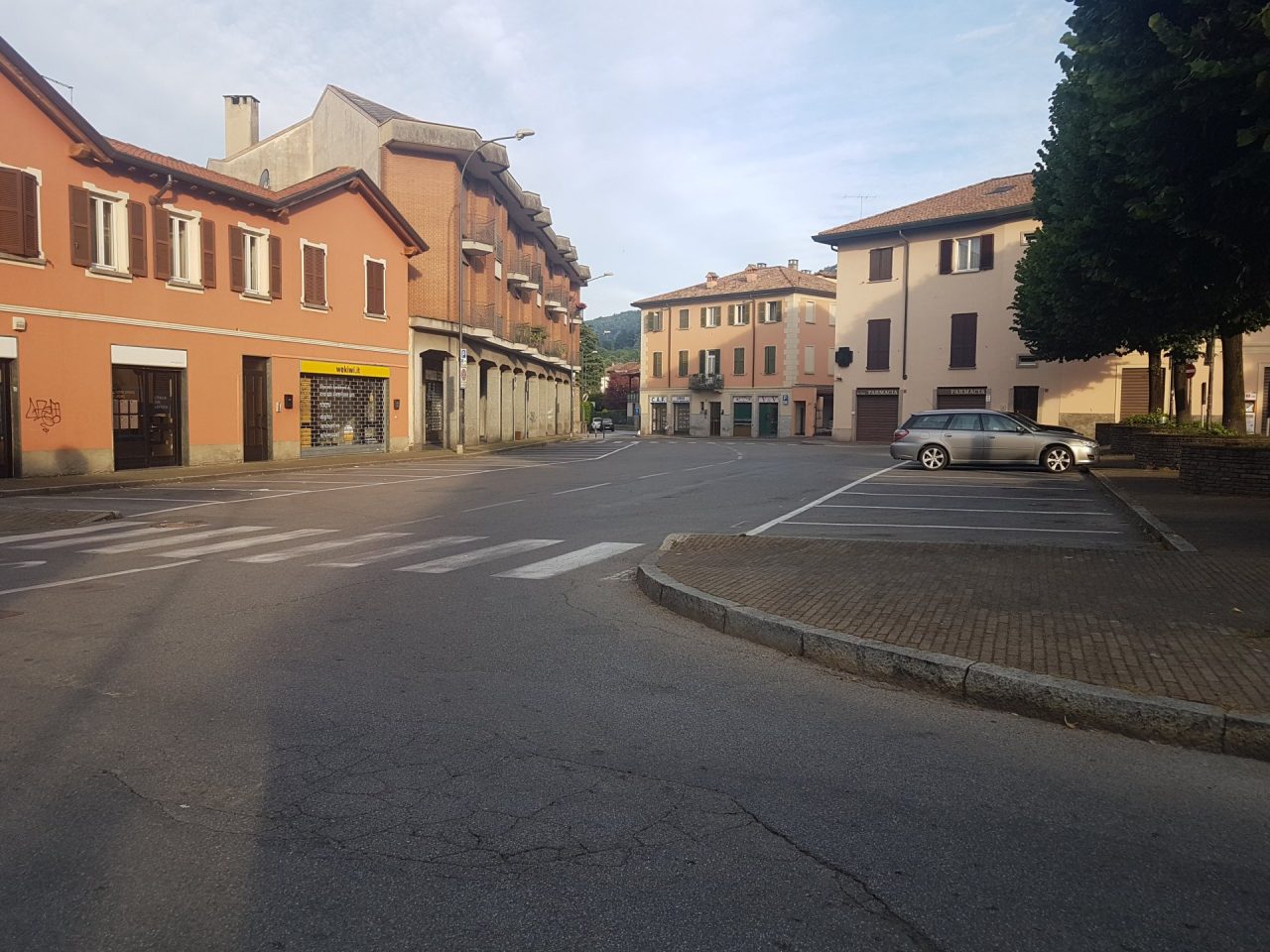 A Erba i commercianti creano una mappa per orientarsi in piazza mercato