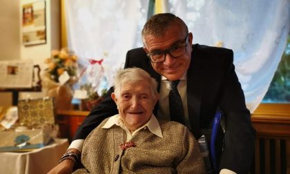 Nonna del sindaco festeggiata per i suoi bellissimi 106 anni