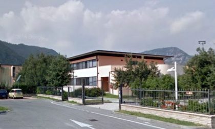 Spray al peperoncino a scuola nel Bresciano: 14 studenti finiscono al Pronto soccorso