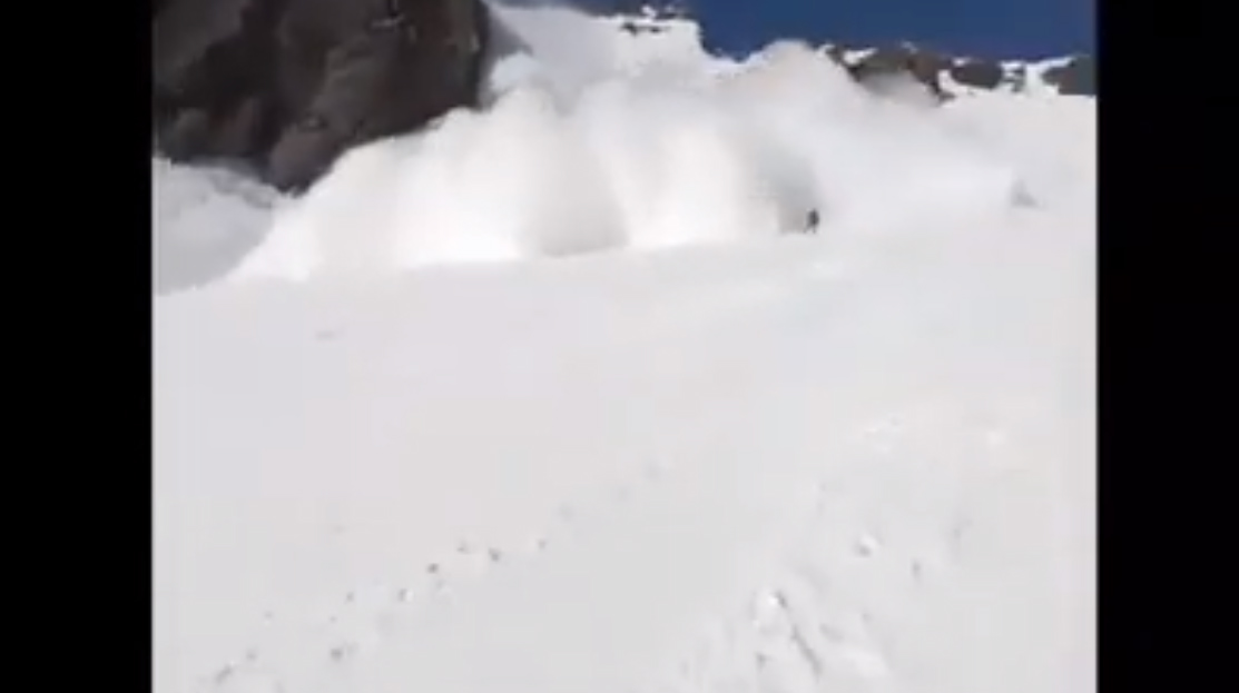 Enorme valanga in Svizzera, un morto e tre feriti VIDEO