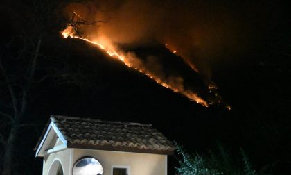 Incendio Carlazzo di vaste proporzioni questa notte FOTO E VIDEO