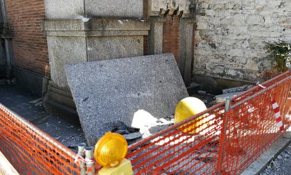 Lastre di marmo pericolanti alla chiesa di Sant'Orsola FOTO