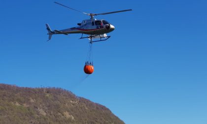 Incendio boschivo tra Lora e Lipomo