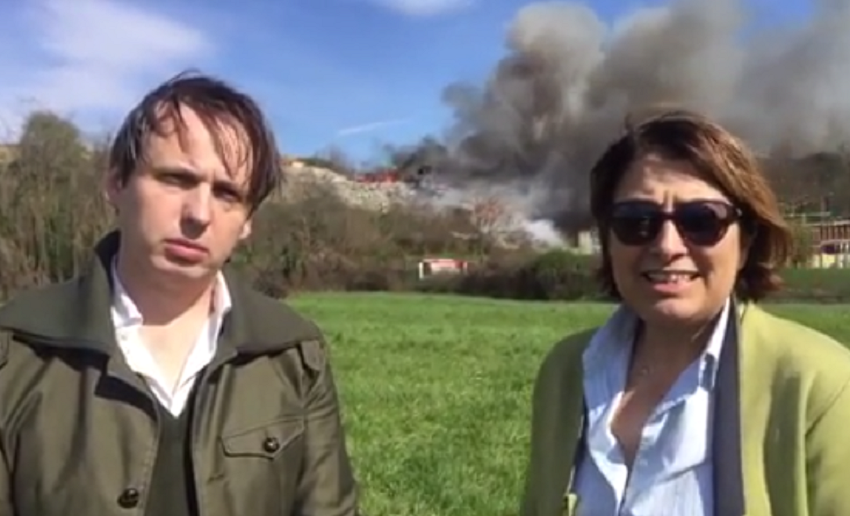 Incendio discarica Mariano. Il Movimento 5 Stelle: “Si chiuda, basta rifiuti” VIDEO