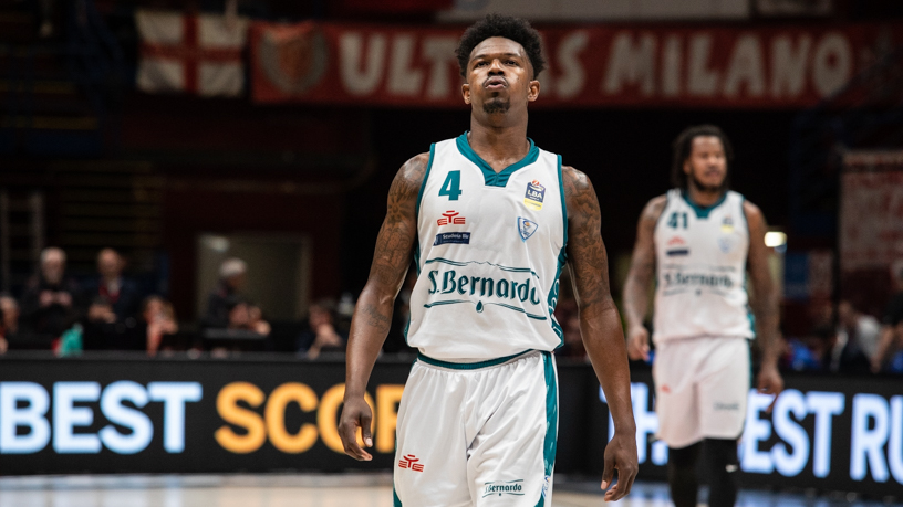 Pallacanestro Cantù domenica in campo contro Brescia