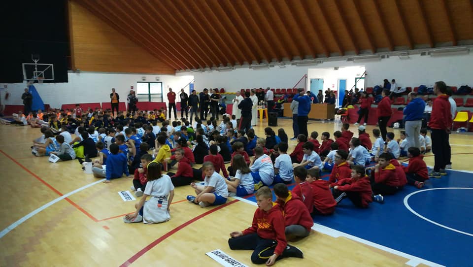 Minibasket cantu uncanestro per bologna