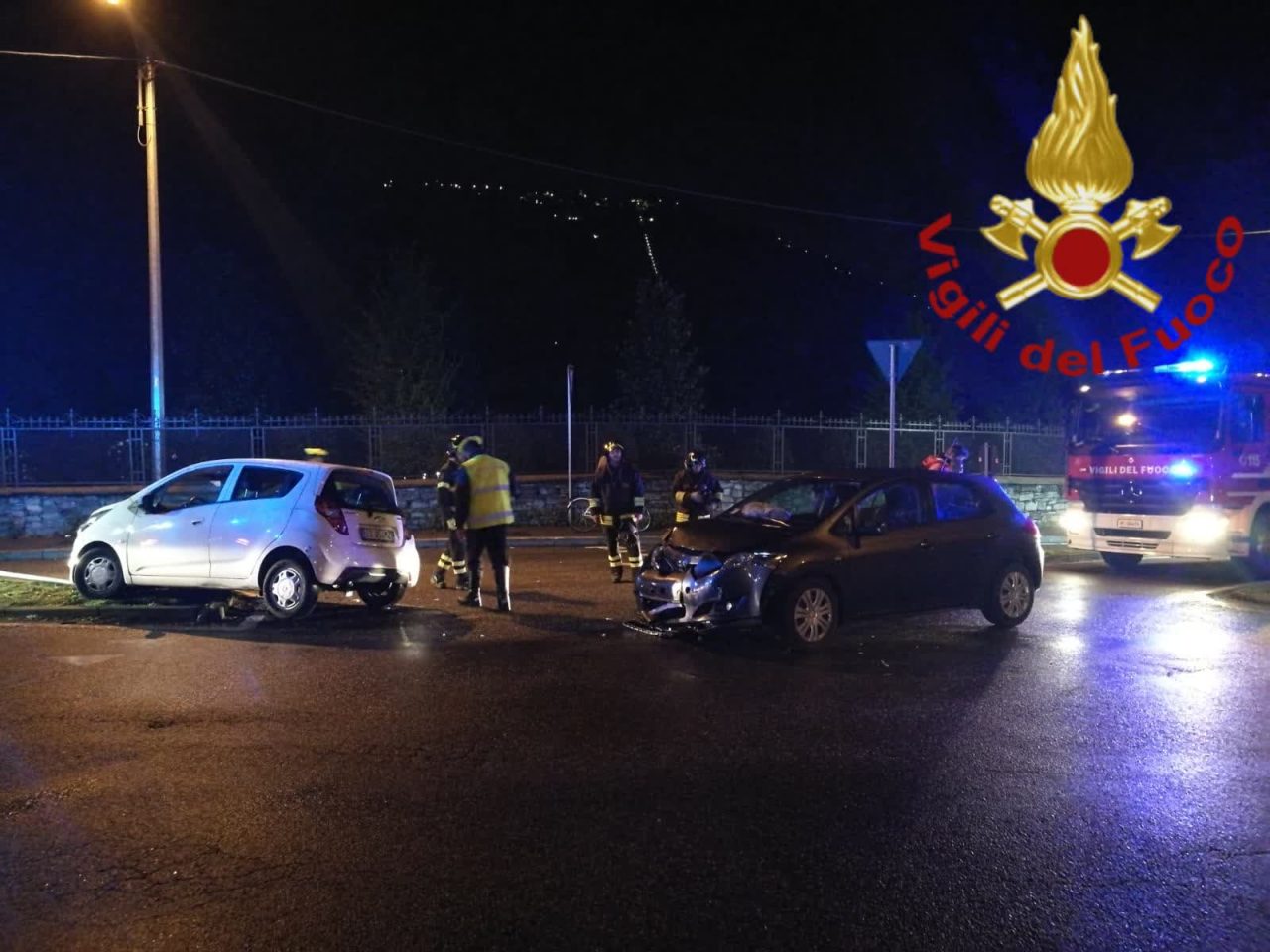 Incidente a Como in via per Cernobbio SIRENE DI NOTTE