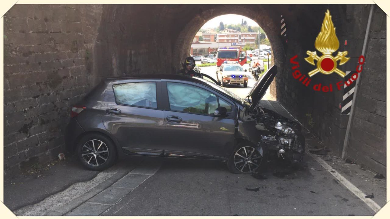 Incidente a Cantù ferita 14enne FOTO