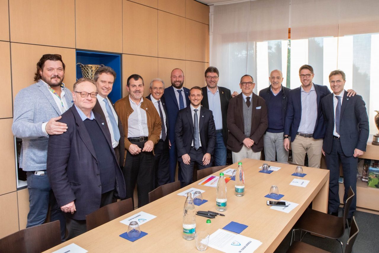 Pallacanestro Cantù, un incontro per sostenibilità e sviluppo del basket italiano