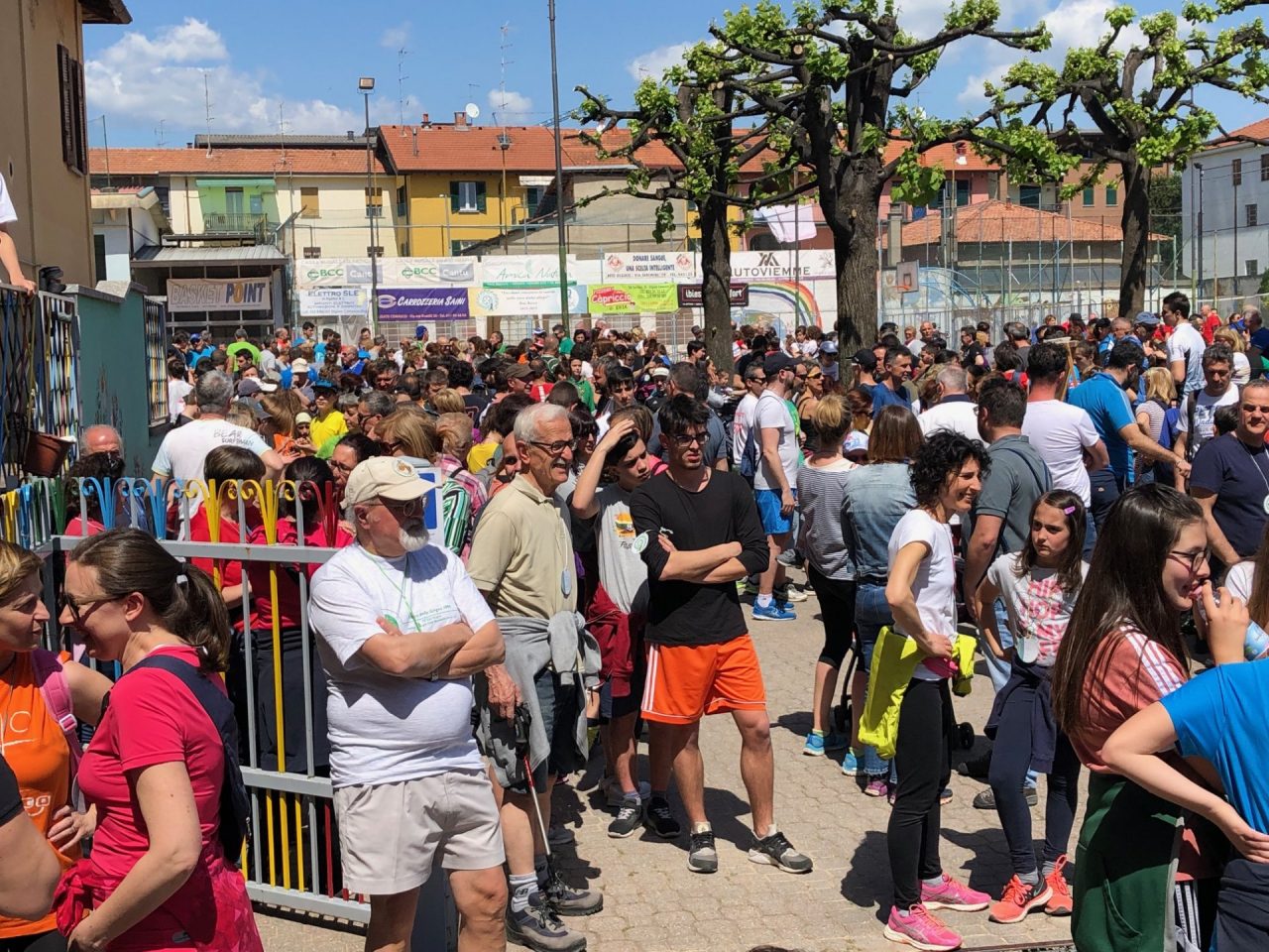 Primo maggio, un fiume di persone in marcia con l’oratorio FOTO E VIDEO
