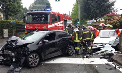 Incidente a Lurate Caccivio feriti incastrati nelle lamiere FOTO e VIDEO