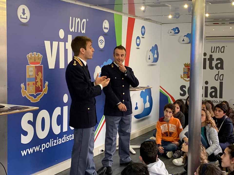 Una vita da social a Cantù contro il bullismo VIDEO
