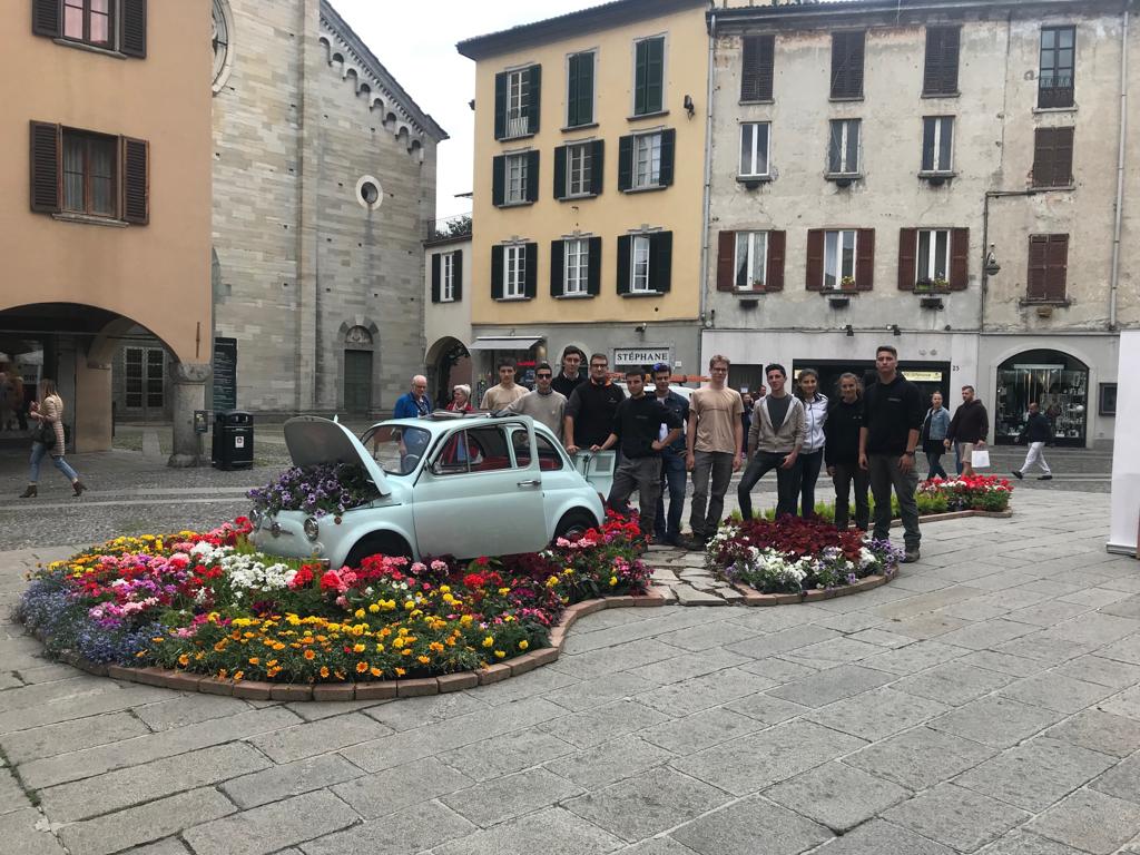 Che colori la Giornata della Creatività: 3mila studenti hanno invaso la città FOTO