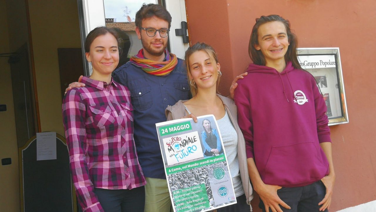 Sciopero mondiale per il Futuro: i giovani tornano in piazza e portano le loro richieste al Comune di Como