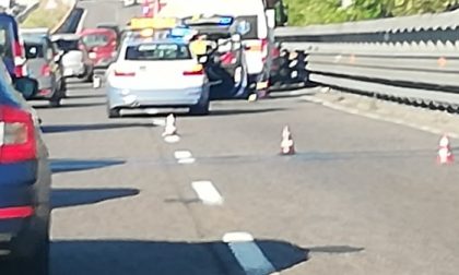 Tamponamento sulla SS36 traffico rallentato FOTO