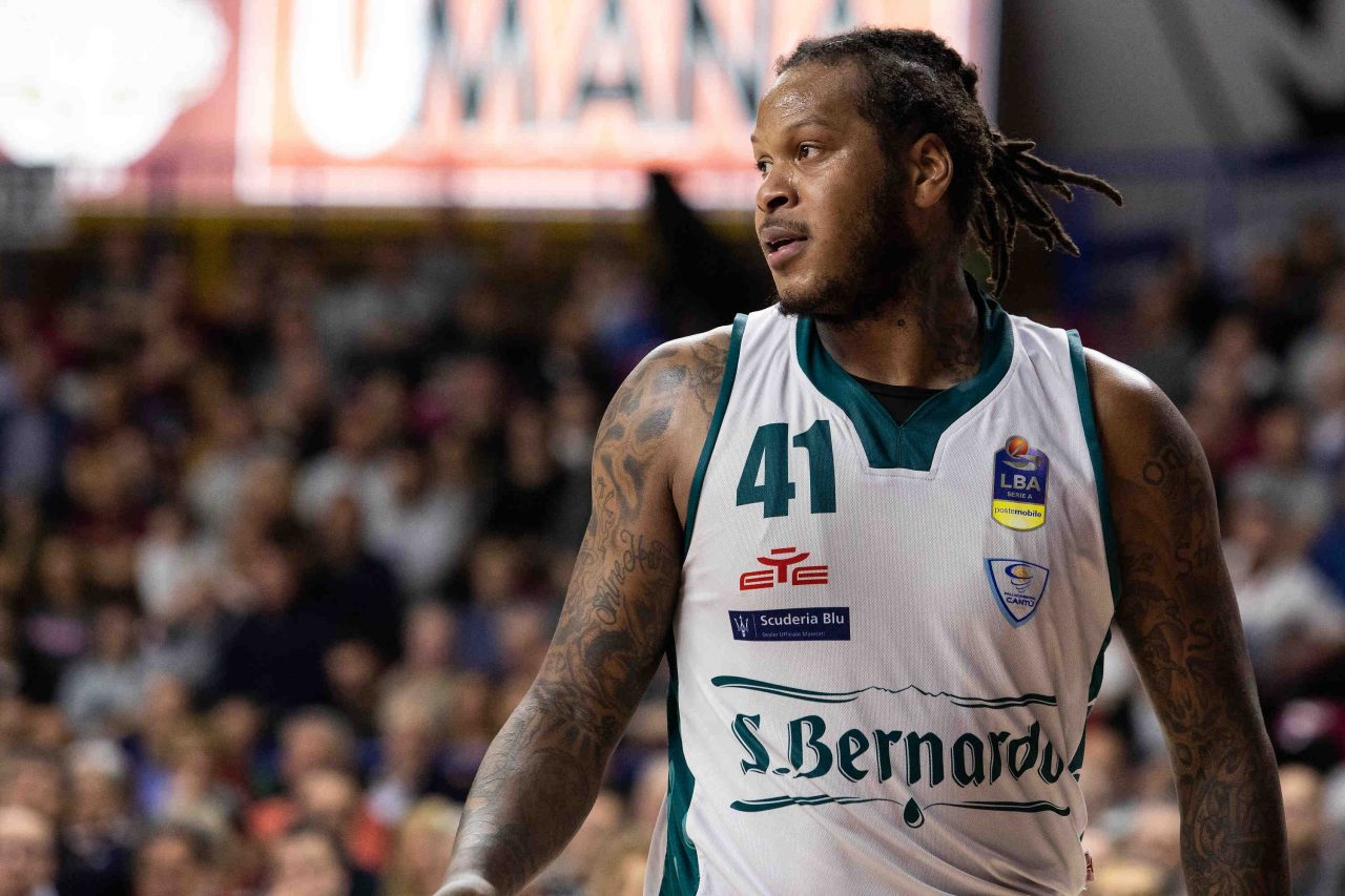 Pallacanestro Cantù la stagione strepitosa di Davon Jefferson