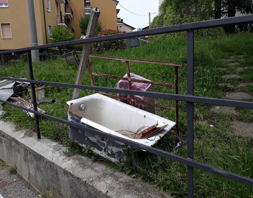 Incivili traslocano… al parco!