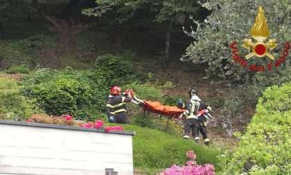 Cade dal sentiero, escursionista salvato dai Vigili del fuoco FOTO