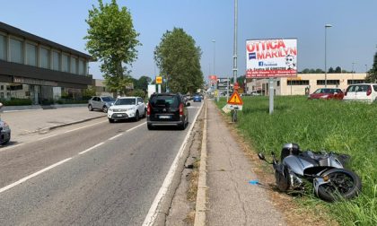 Auto contro scooter, un ferito in via Liancourt