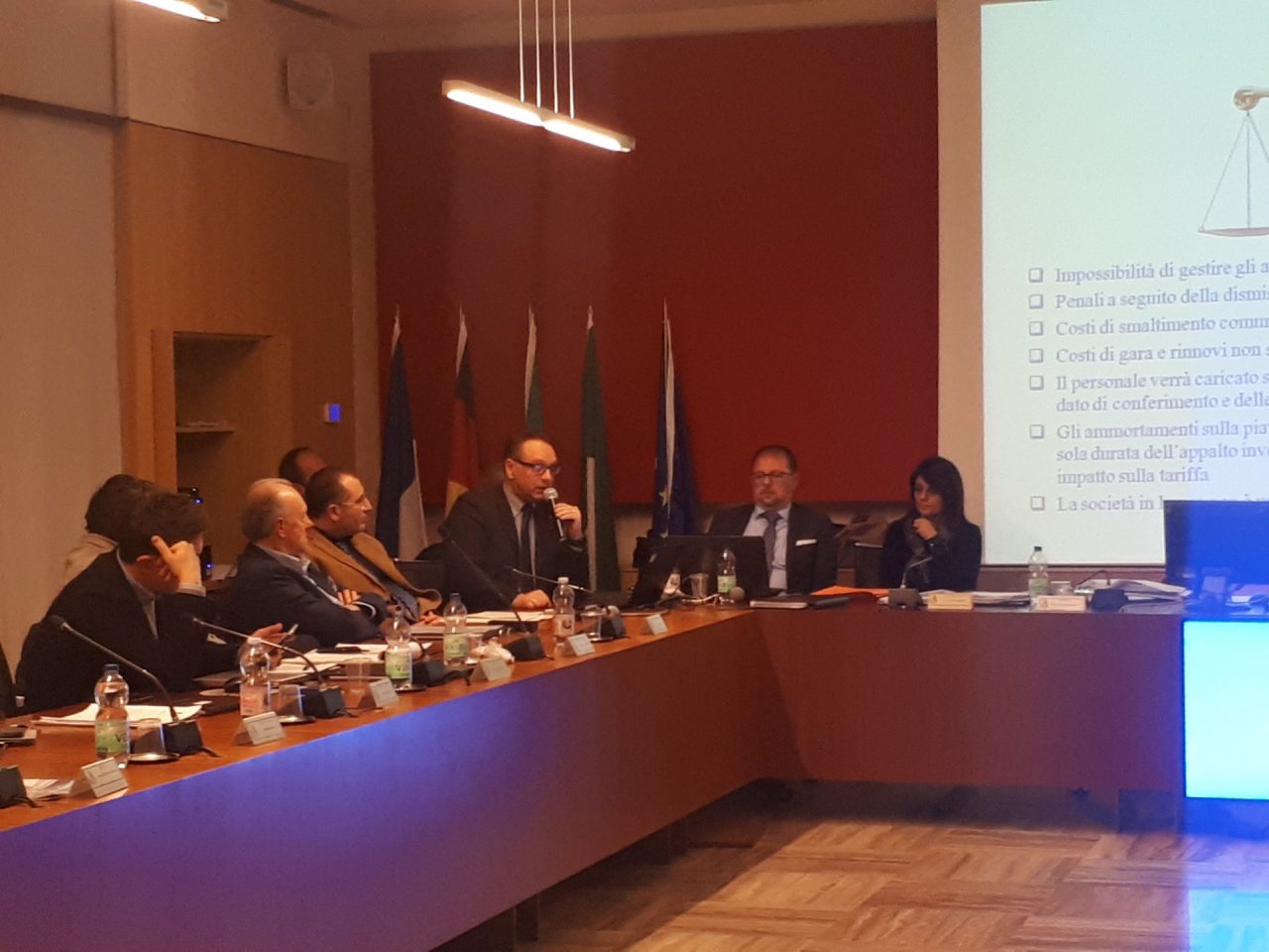 Lunedì Consiglio comunale a Erba: i temi caldi