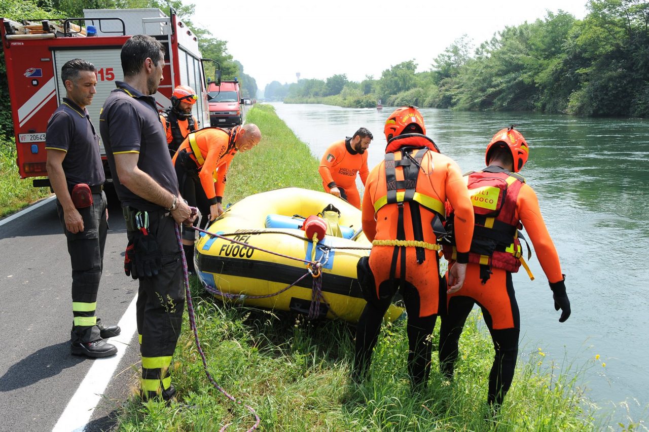 Ragazzi disabili cadono nel Naviglio: uno è morto, l’altro gravissimo