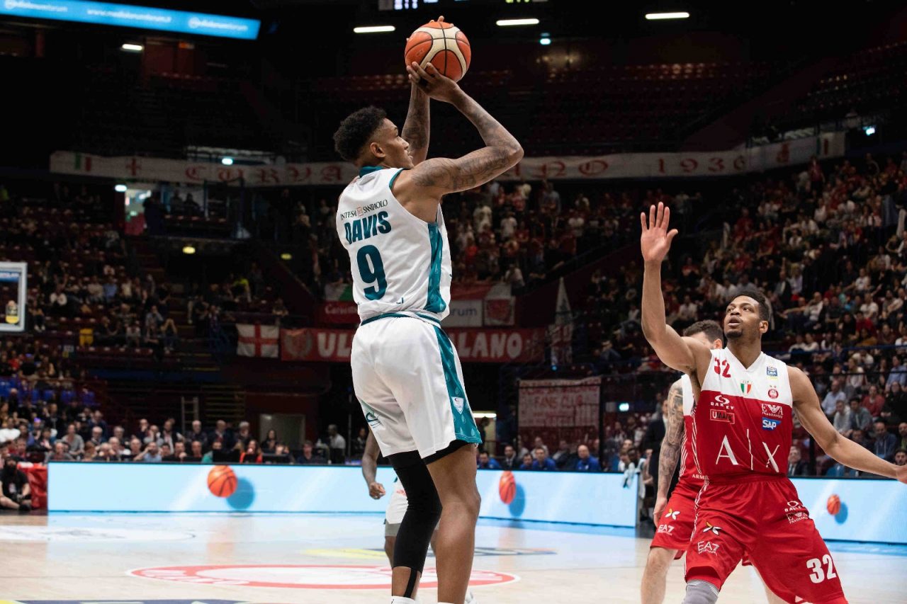 Memorial Marco Solfrini in beneficenza la maglia di Davis