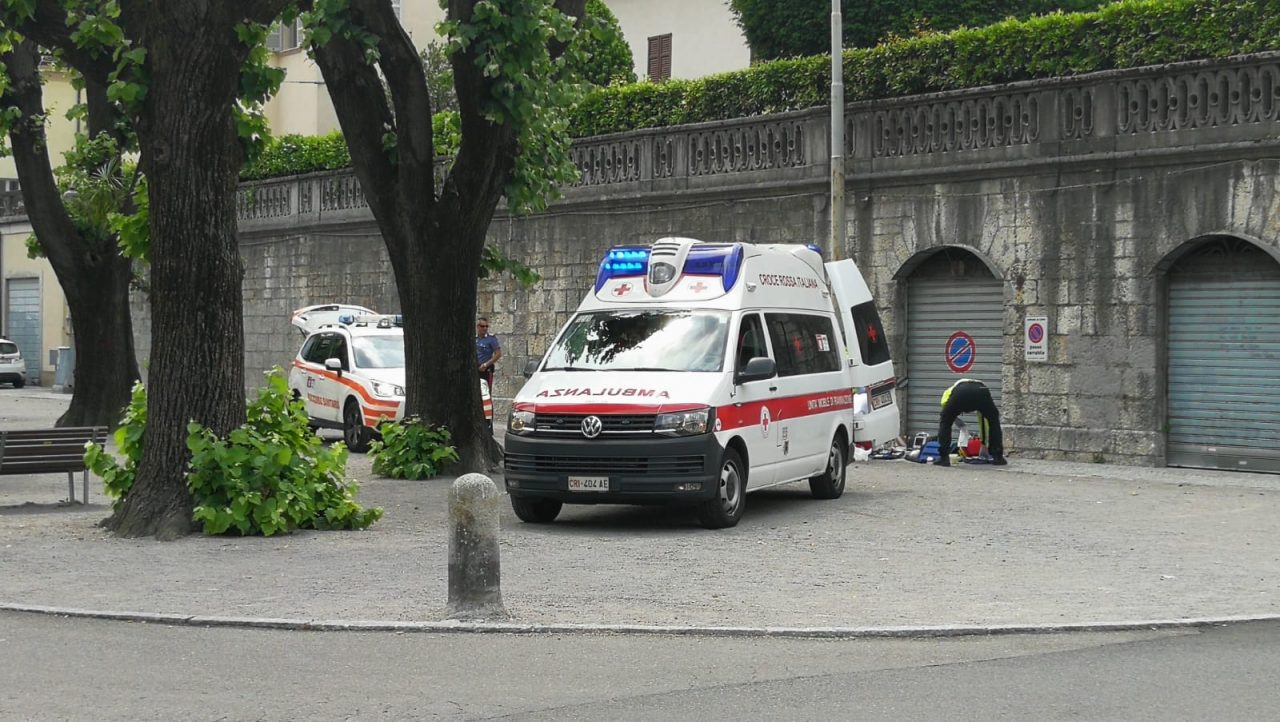 Soccorsi a Como in codice rosso FOTO