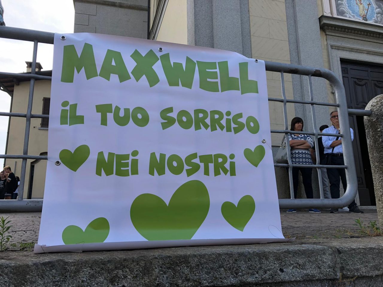 Colverde e Villa Guardia in lutto: l’ultimo saluto a Maxwell FOTO