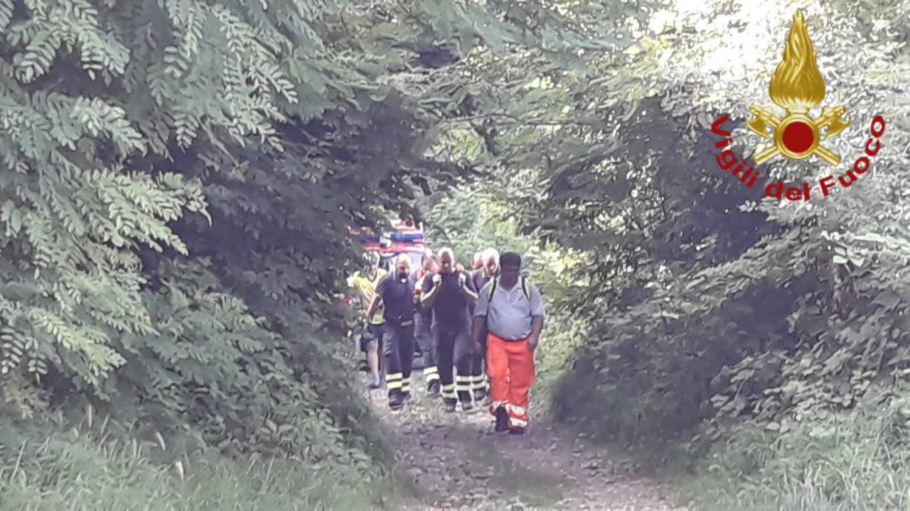 Ciclista ferito nei boschi di Brenna FOTO