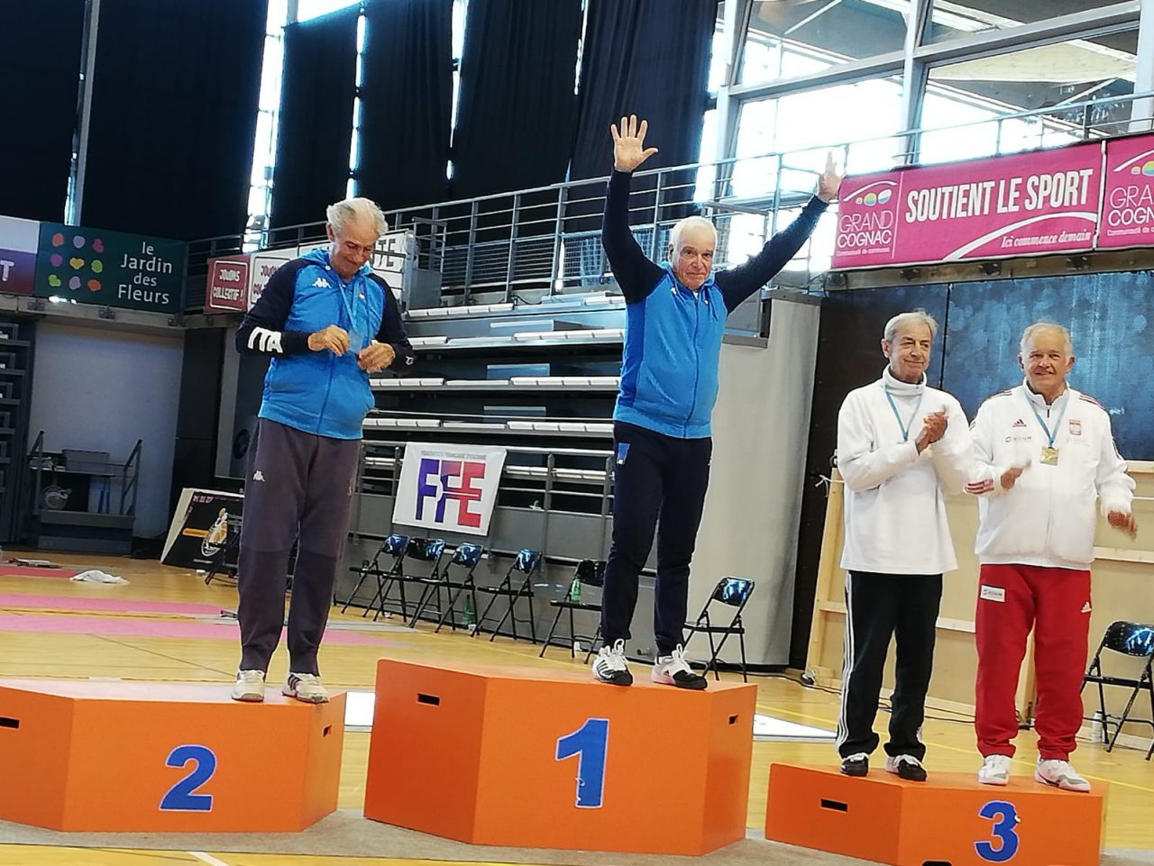 Un canturino è campione europeo di sciabola (master)