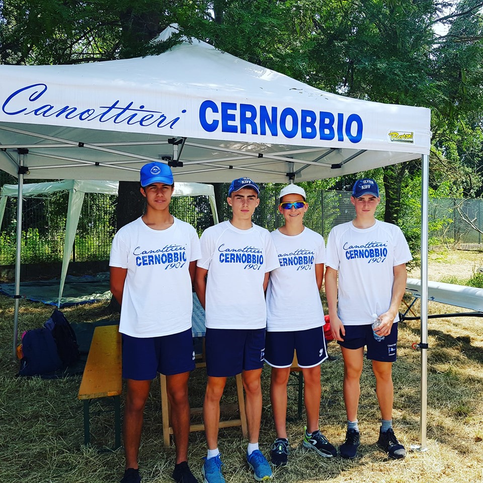 Canottieri Cernobbio 4 remi biancoazzurri ai campionati Italiani di Ravenna