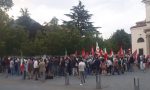 Manifestazione di protesta in consiglio a Erba