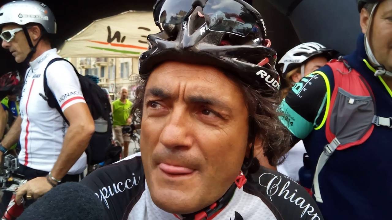 Claudio Chiappucci lunedì a Cantù