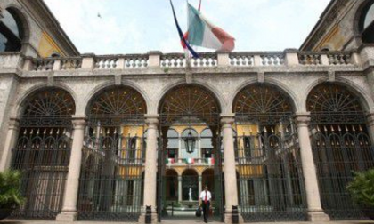 Per un’ombrellata rischia due mesi di carcere