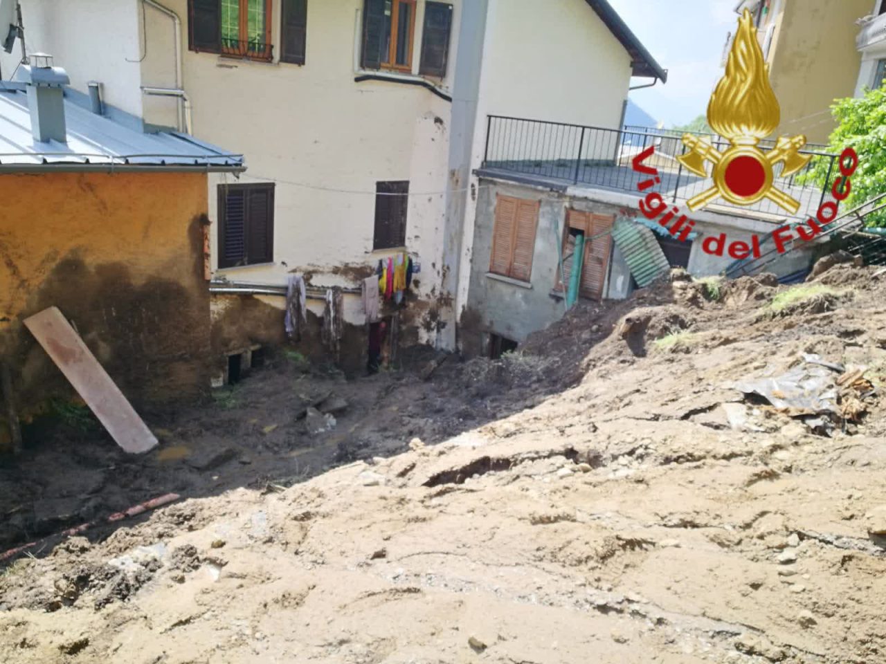 Maltempo sul Comasco: disastro di fango a Valbrona FOTO