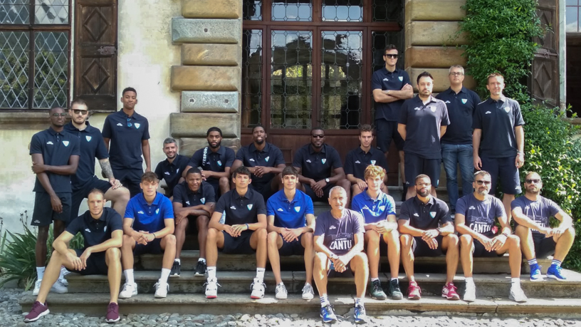Pallacanestro Cantù oggi in visita a Palazzo Vertemate