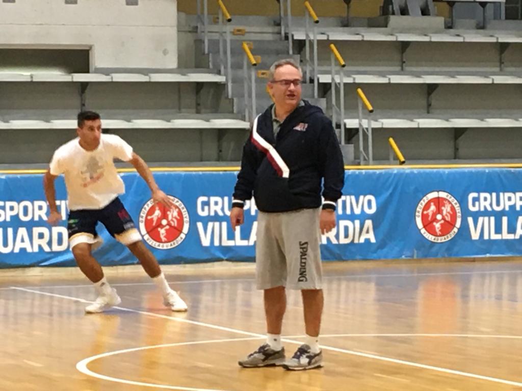 Napoli basket esonerato il canturino Sacripanti