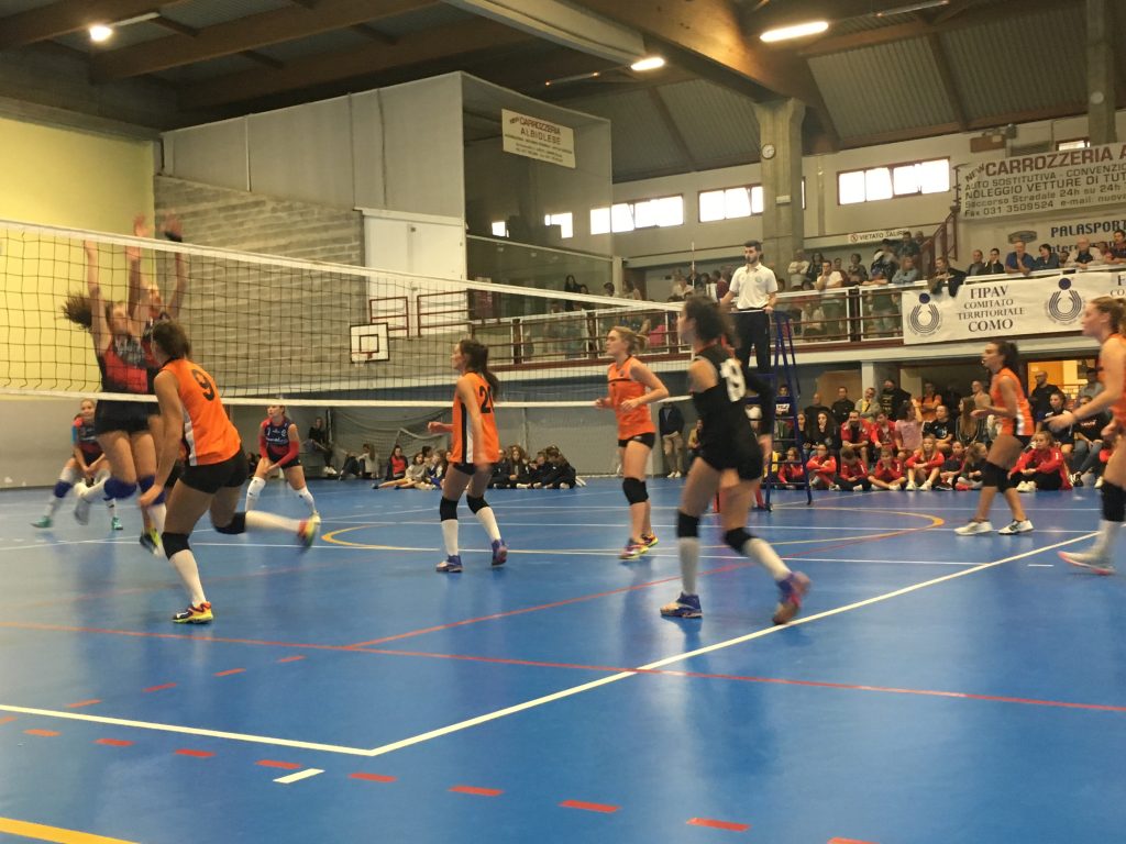 Albese Volley buon secondo posto al torneo Volley Stars di Cagno