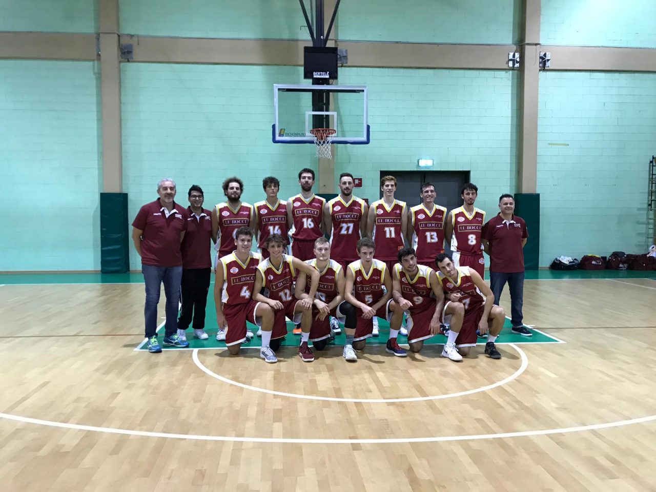 Basket C Silver Lo Scoiattolo Venegono si mangia Erba