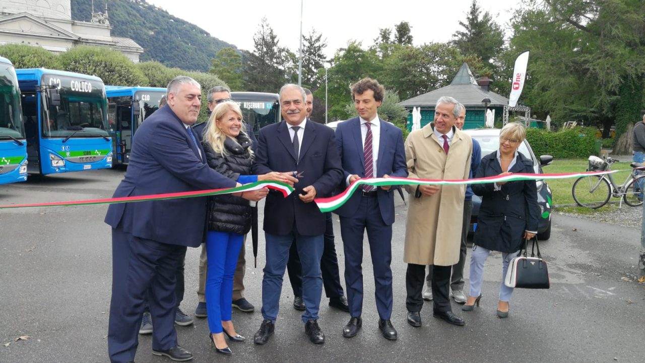 Dodici nuovi bus per Asf: “Flotta tra le più nuove d’Italia” ma per la bigliettazione elettronica serve ancora tempo