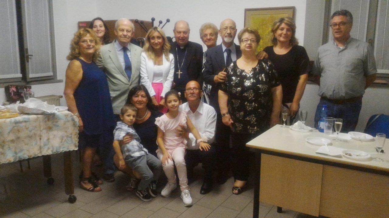 Il vescovo Oscar Cantoni ospite speciale dell’associazione anziani di Como