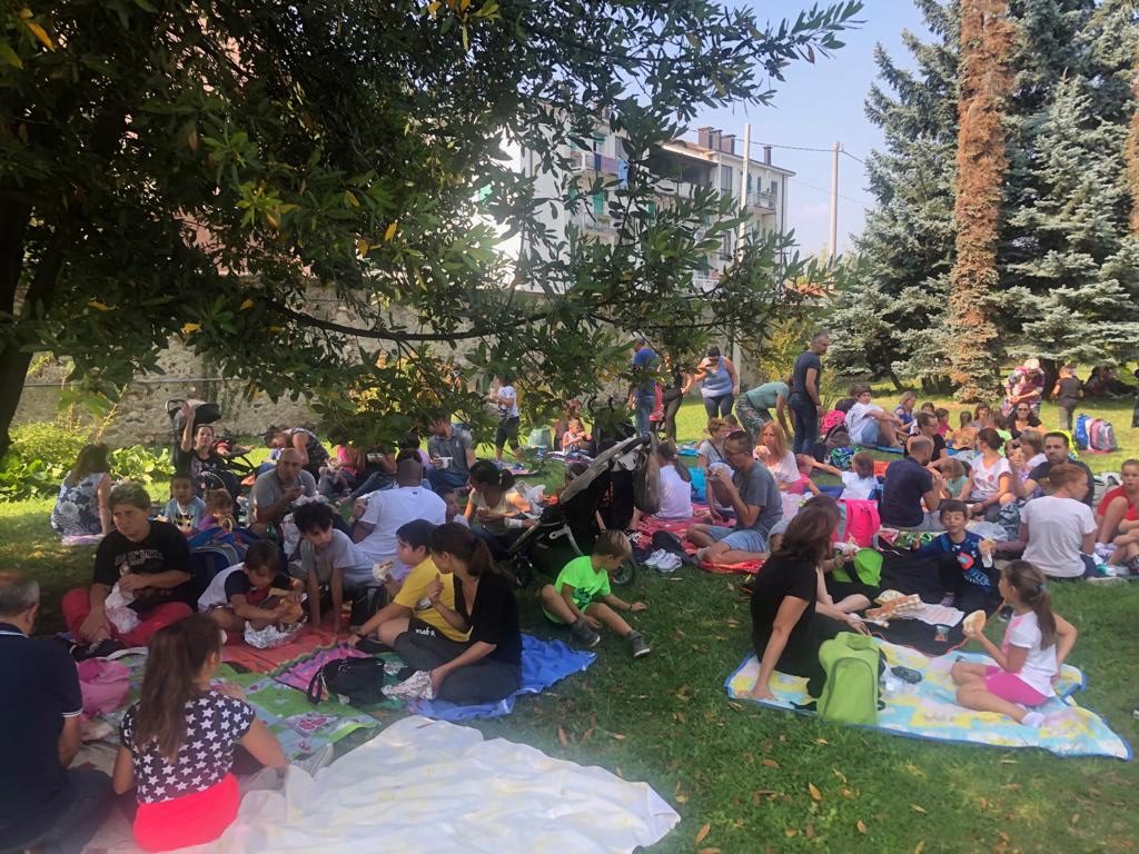Riparte il piedibus: il picnic inaugurale è un successo