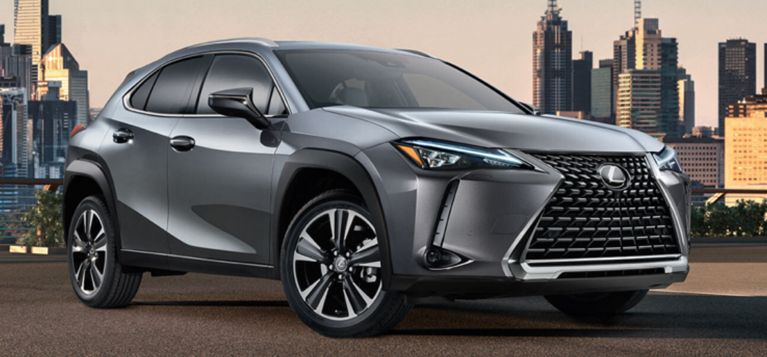 Sali a bordo della Lexus UX Hybrid