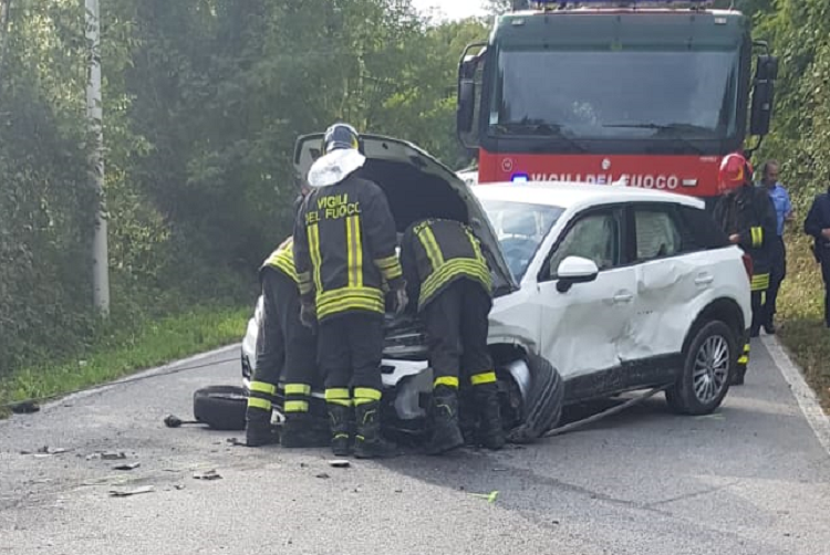 Incidente a Faloppio ferita anche una donna all’ottavo mese di gravidanza