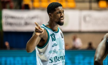 Pallacanestro Cantù tutti pezzi per Hayes