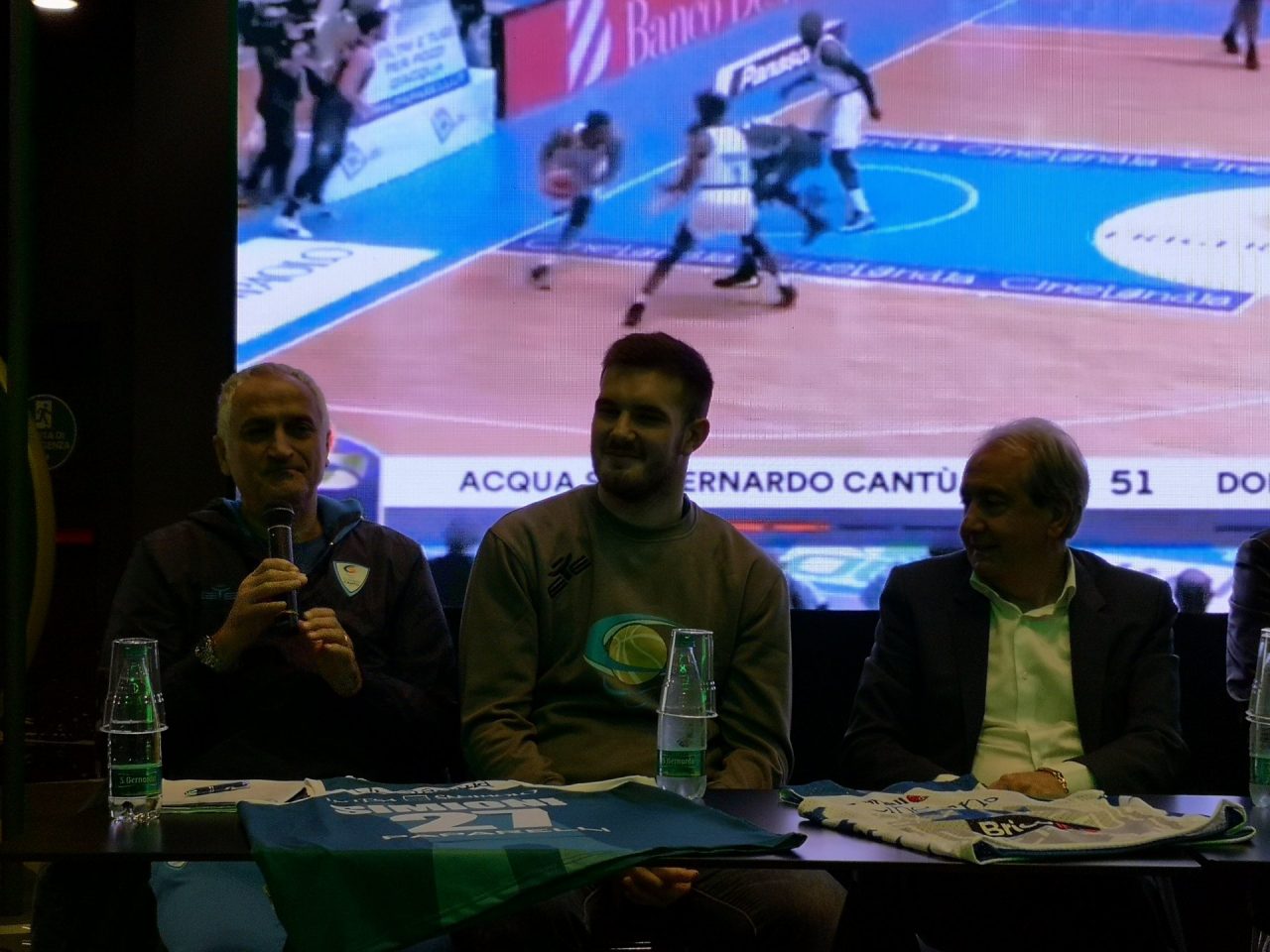 A dicembre la presentazione del libro sugli uomini che hanno reso grande la Pallacanestro Cantù