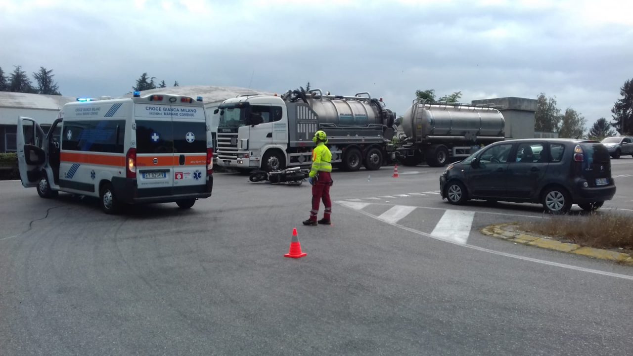 Incidente tra Arosio e Giussano, ferito un motociclista FOTO